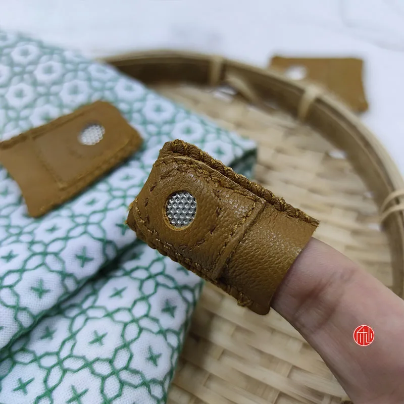 

Sheepskin Finger Guard, Embroidery Embroidery, Fabric Craft DIY Hand Guard Tool, Needle Pulling Finger Cover, Fingertip, Thimble