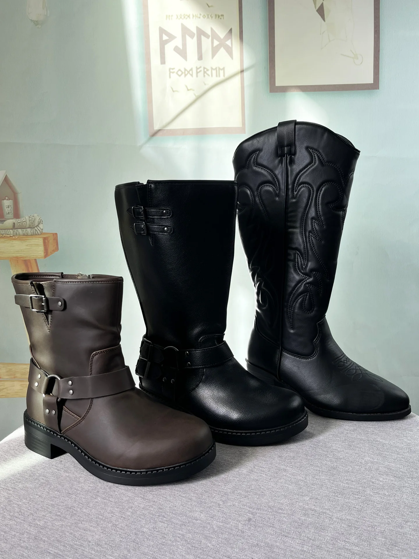 Botas de mujer de talla grande con caña ancha, cremallera lateral, punta redonda, tacón de cuña, estilo británico a la moda, botas de media caña para tallas grandes