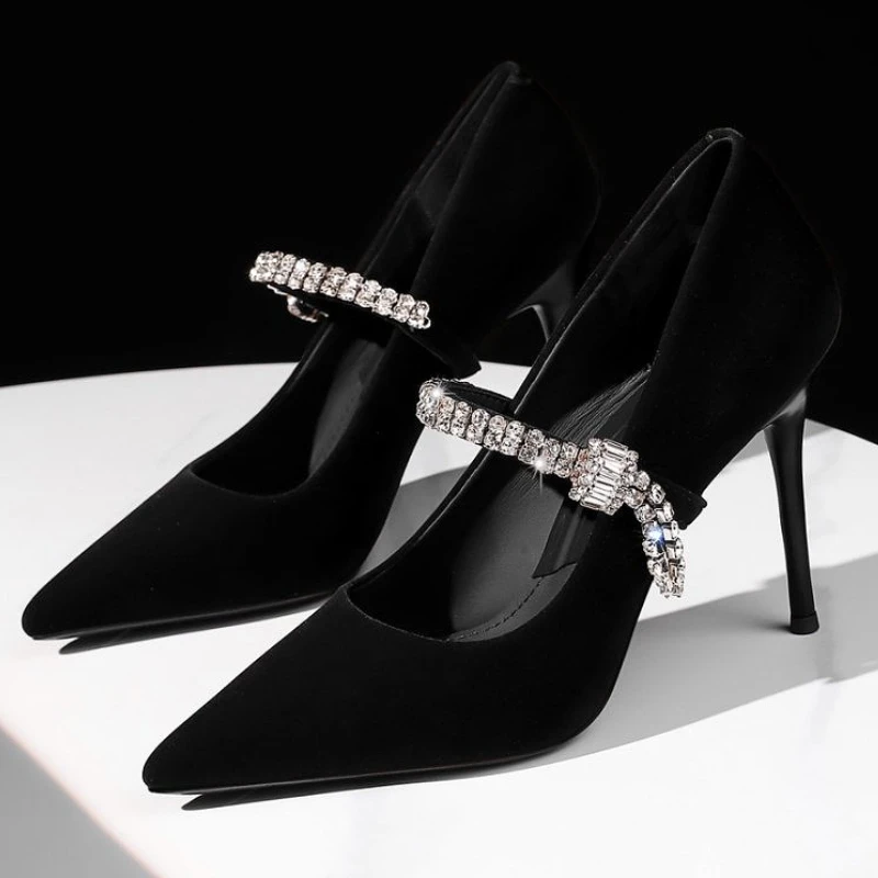 

Элегантные женские туфли на высоком каблуке с бриллиантовой цепочкой, туфли-лодочки с острым носком, банкетные модельные туфли, бархатные дизайнерские туфли, Zapatos De Mujer