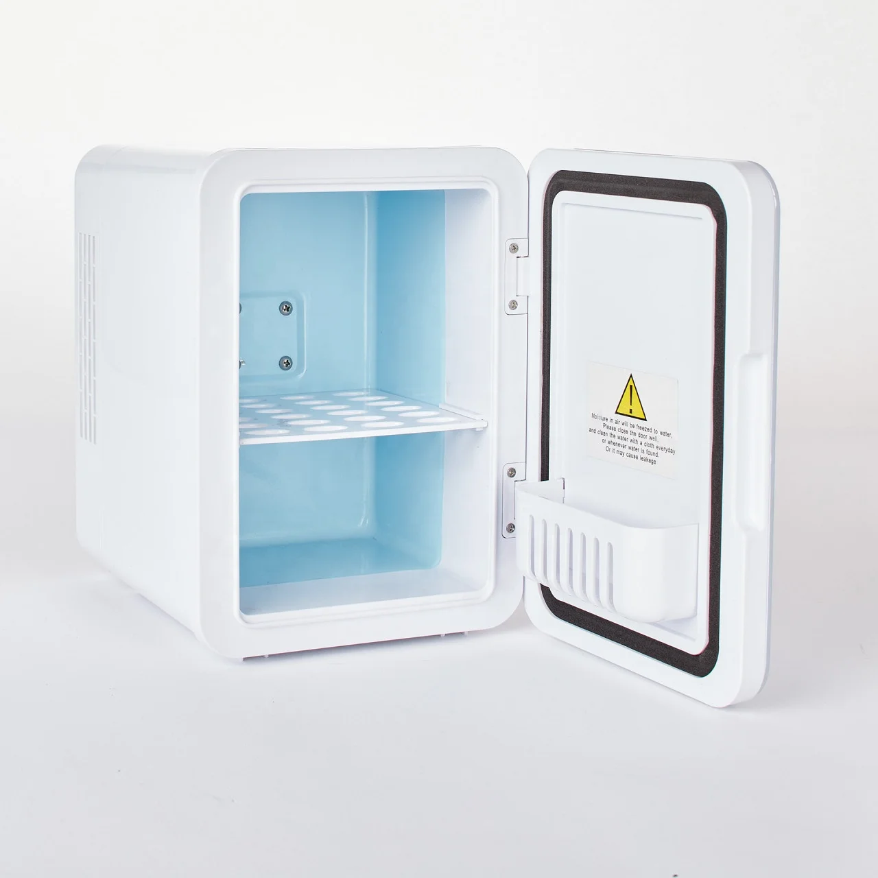 ثلاجة مستحضرات التجميل الصغيرة المحمولة الفاخرة 2025 - مرآة LED سعة 4 لتر ومبرد للعناية بالبشرة الخفيفة