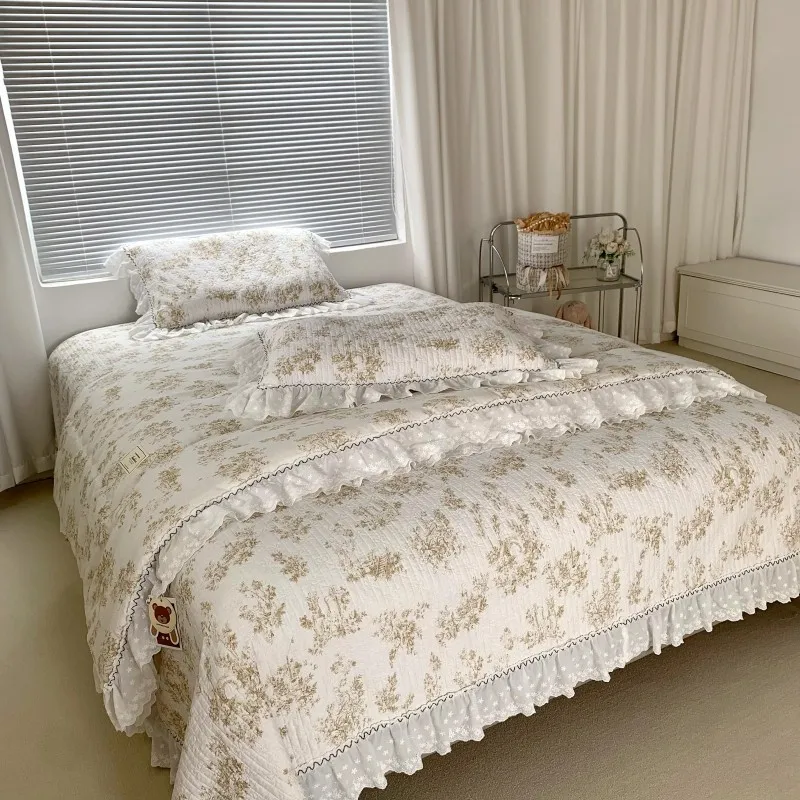 Boho Floral Reversible Queen 4Pcs Quilted Quilt Bedding Set 100%Cotton Ultra Soft Lightweight Summer Quilt Bedspread 2Pillowcase