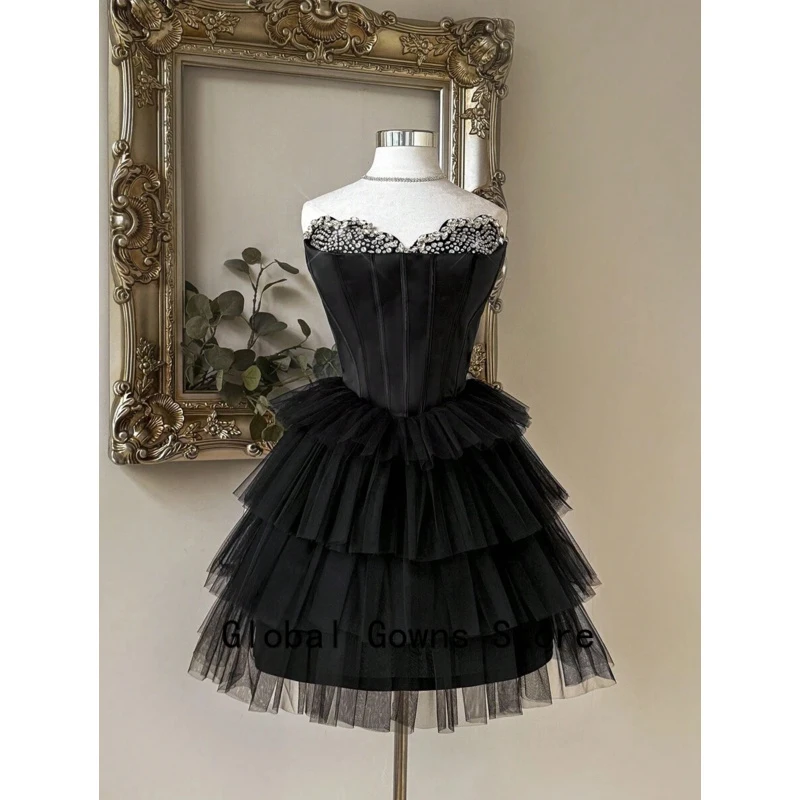 

Customized Bridesmaid Dresses Short Tiered A Line Strapless Beaded Black Tulle Sweetheart Neck Wedding Party Dress For Women