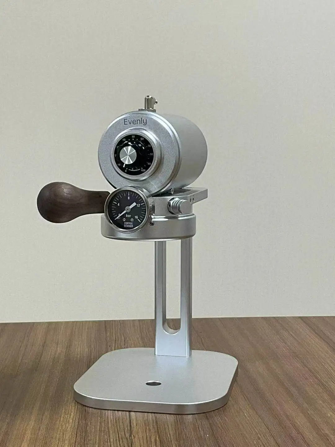 

New gear pump variable pressure coffee machine EV58 outdoor coffee machine can be connected to a charger