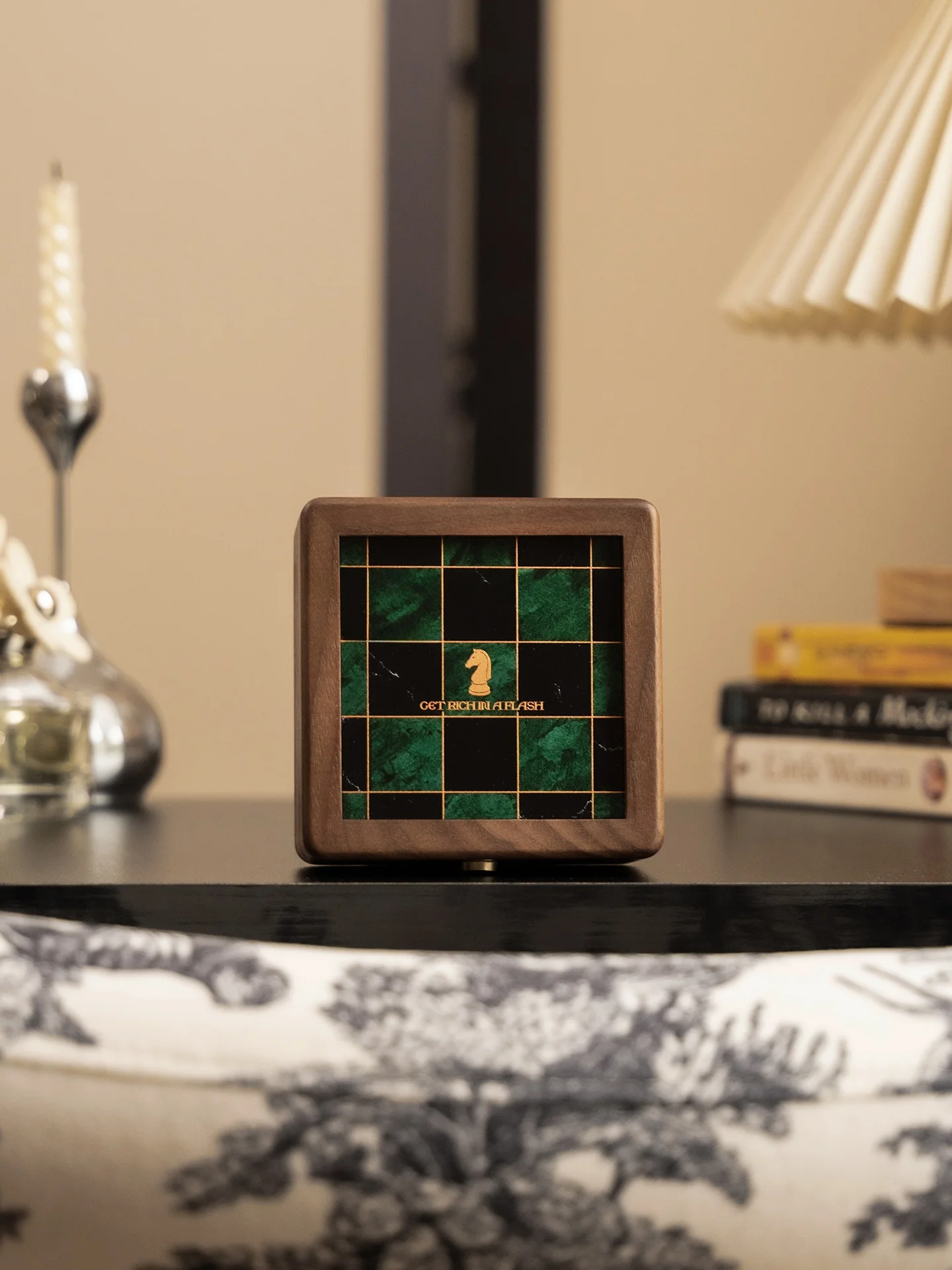 

Portable Miniature Black Walnut Wood Jewelry Box Gold Bar Storage Case Dustproof Kinglee Organizer Box Artistic Design