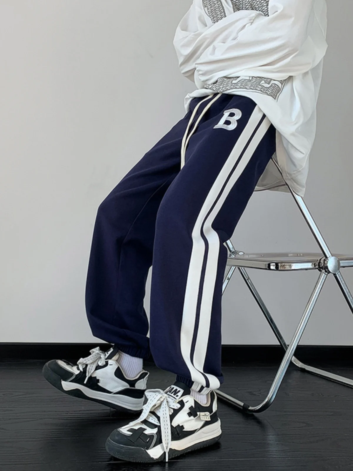 

Мужские брюки спортивного стиля для баскетбола, осенние, модные, свободного кроя, молодежные, эластичные, с эластичной резинкой на талии, карго-брюки, прямые джинсы