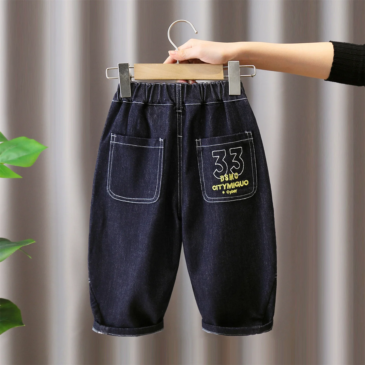 男の子用春秋ストレートレッグジーンズ-カジュアルで快適な綿ポリエステル混紡ミッドウエストロングパンツ-おしゃれでかっこいいベビー服