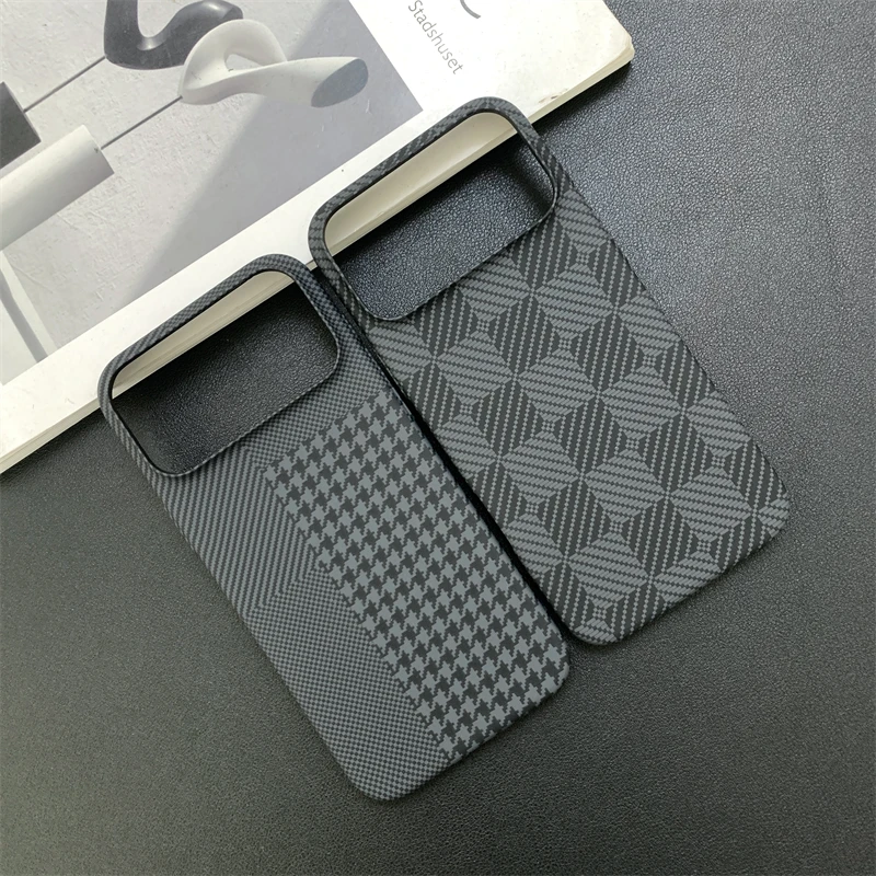 Carbon Fiber Pattern Chessboard Style Phone Case for iPhone 17 Pro Max 16 15 14 13 Contrast Clash Color Ultra Thin Bumper Cover