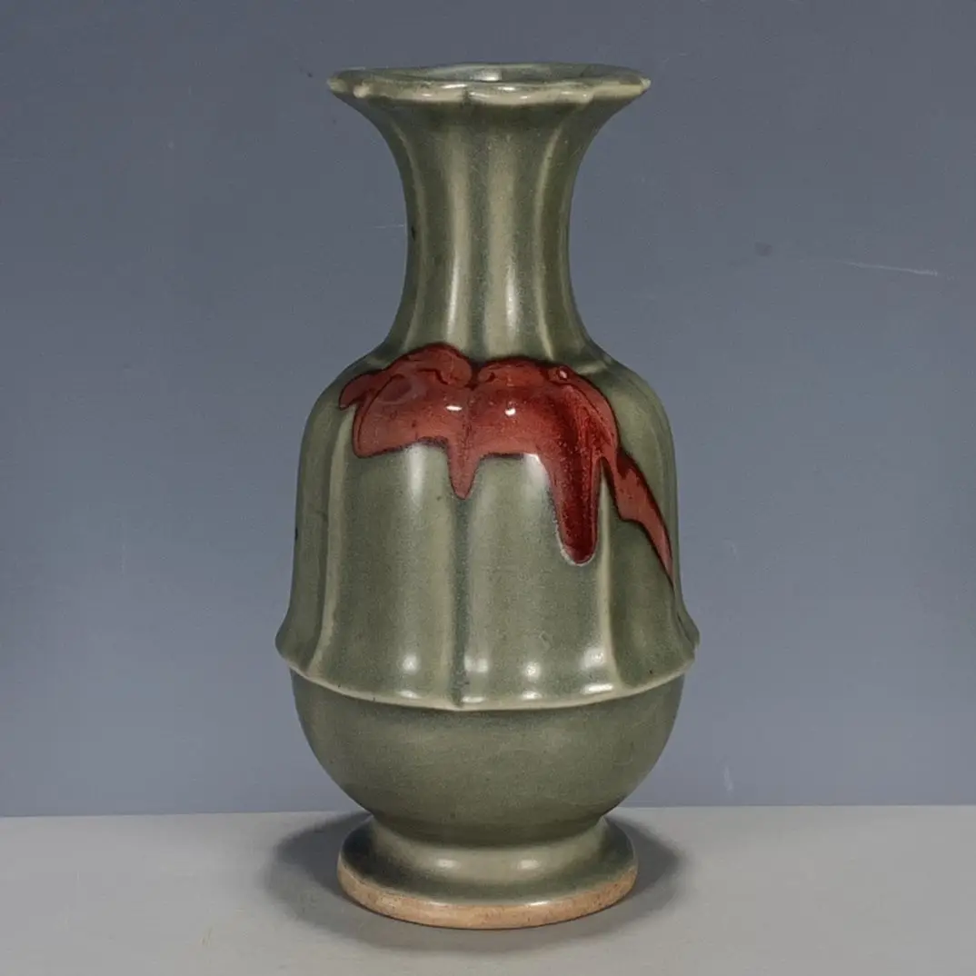 

Chinese antique porcelain Song Dynasty Jun porcelain kiln change hanging red flower mouth vase decorative art pieces