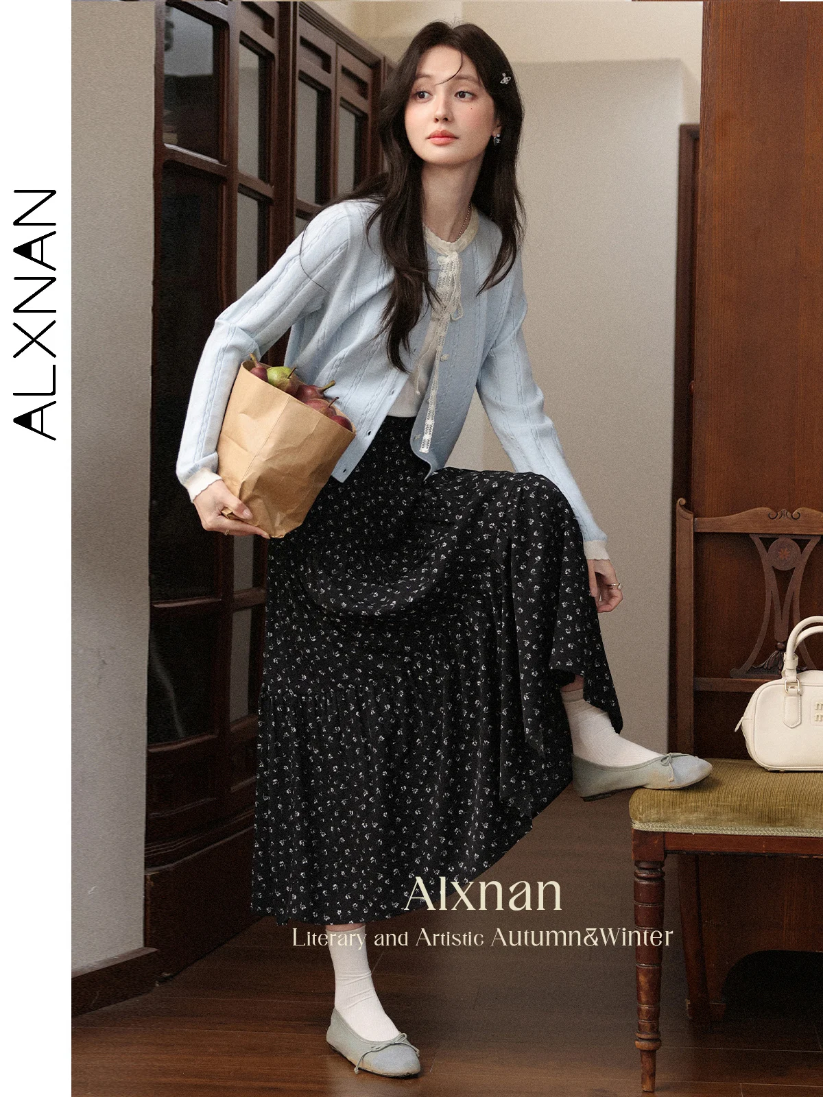 

ALXNAN Black Floral Skirt 2025 Autumn Long A-line Women's Skirts Elegant High-waist Office Lady Loose-fit Female Clothing L56733