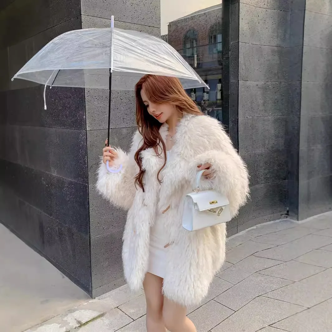 2024 New Wool Lapel Women's Faux Fur Fur Fur Jacket European and American Fashion Plus Size Loose Curly Top