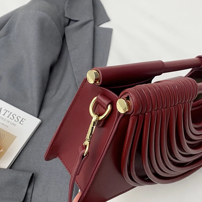 Thumbnail 2 - #81 Evening Party Bags Comparison Guide