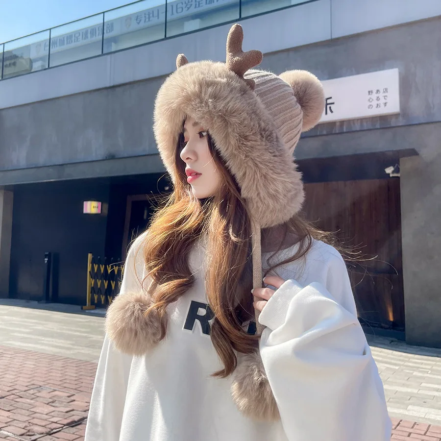 Gorros de felpa con orejas bonitas para mujer, gorros de invierno con pompón de piel de cuernos de ciervo, Gorro de punto esponjoso, gorros de Bombardero