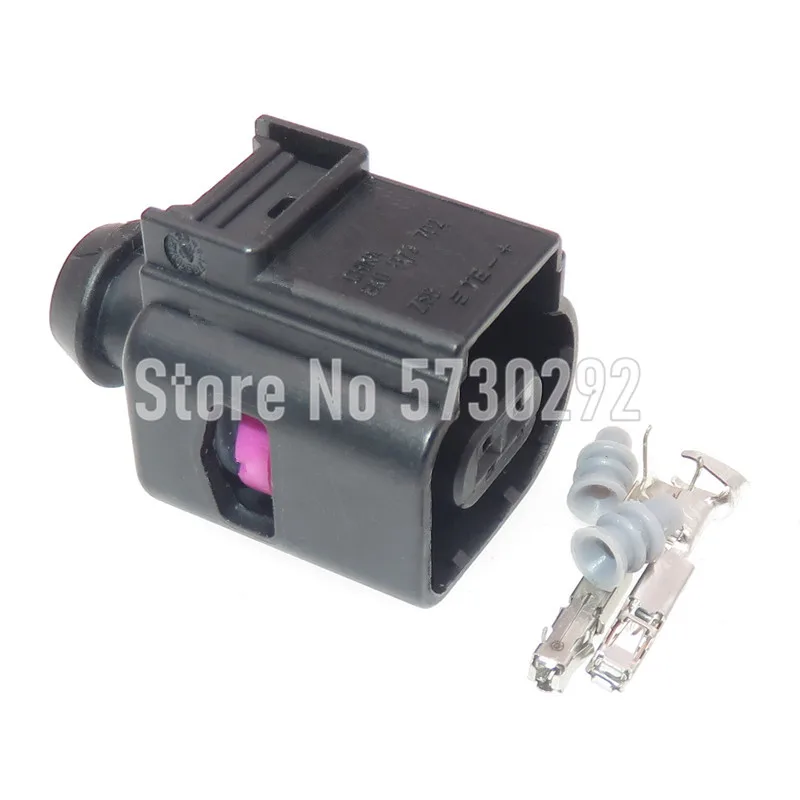 

2P 8K0 973 702 Automobile Water Temperature Auto Air Temperature Sensor Socket Plug 8K0973702