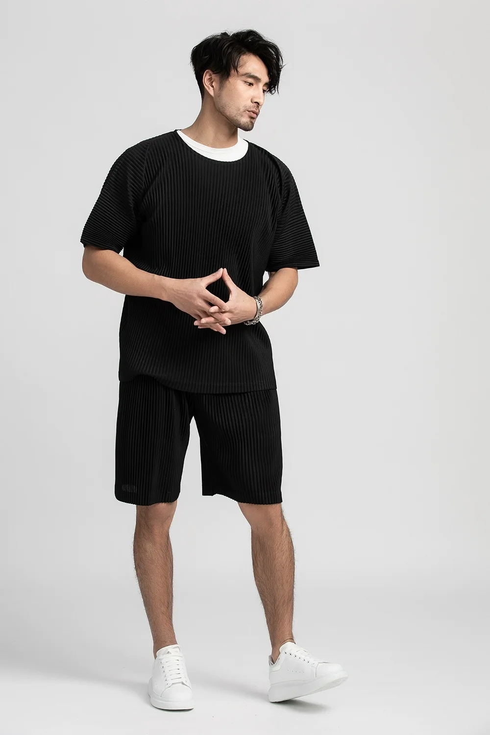 Miyake Shirt Thin Breathable Short Sleeve Round Neck T Shirt Summer Solid Sports Top Miyake Pleated Men