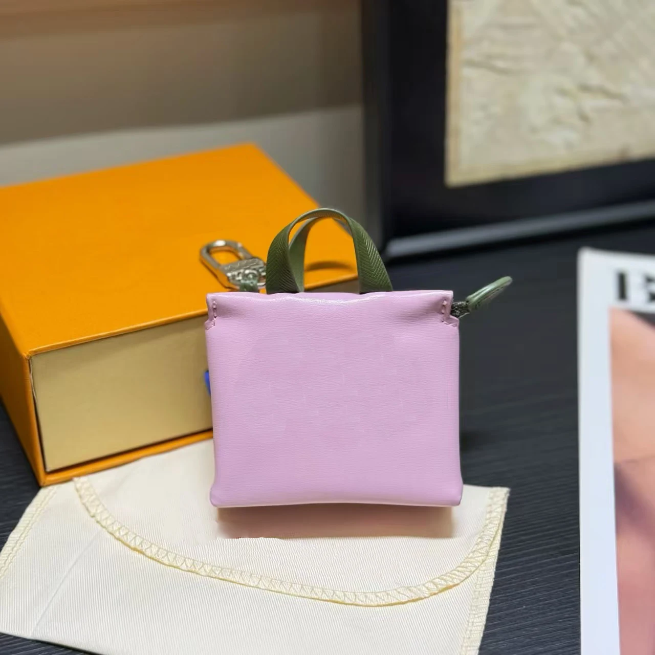 Shopping Bag Pendant Luxury Design High-End Feelings Fashion Accessories Bag Charm for Handbags Lightweight Decorations