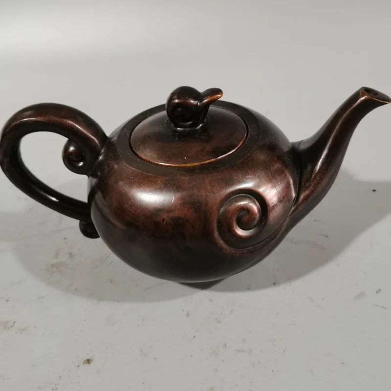 Bronze Collection: Brass Auspicious Cloud Teapot Ornament, Copper Tea Wine Pot, Office and Home Decorative Craft Display