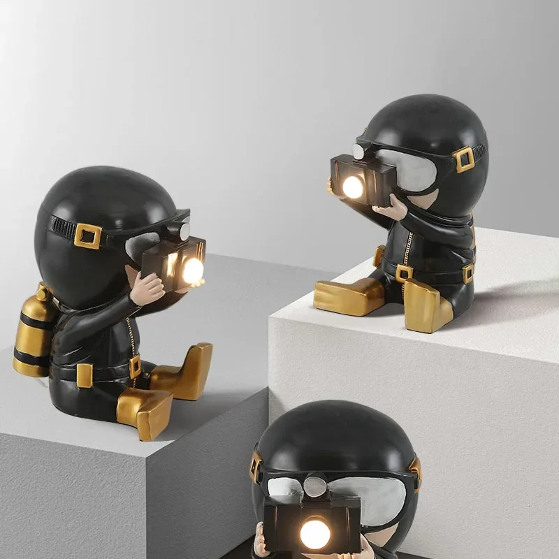 Children's Room Diver LED Table Lamp Creative Living Room Study Bedroom Bedside Cute Ornament Cartoon Shape Decorative Desk Lamp