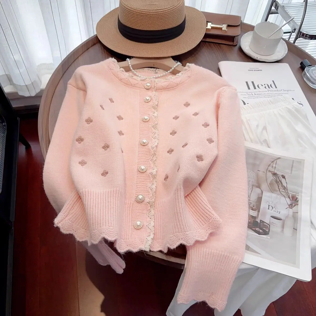 

Женский вязаный кардиган с жемчужными пуговицами, оверсайз, цвета экрю, с кружевной отделкой, осенняя коллекция 2026, элегантный, в стиле бохо, как накидка