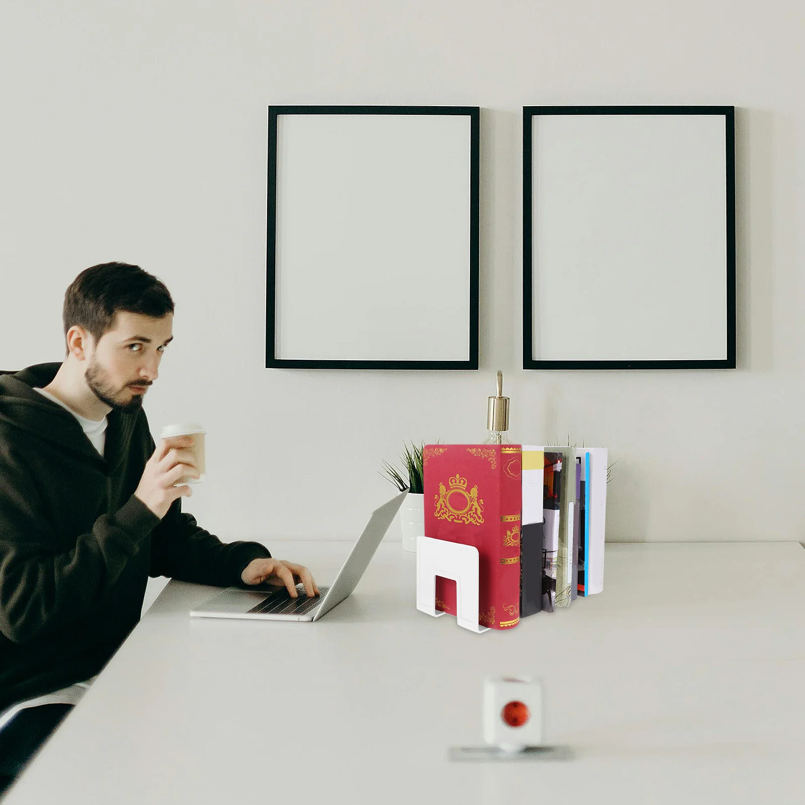 

Acrylic Bookshelf Clear Desk Organizer Magazine File Holder Documents Stationery Organizer School Storage Rack