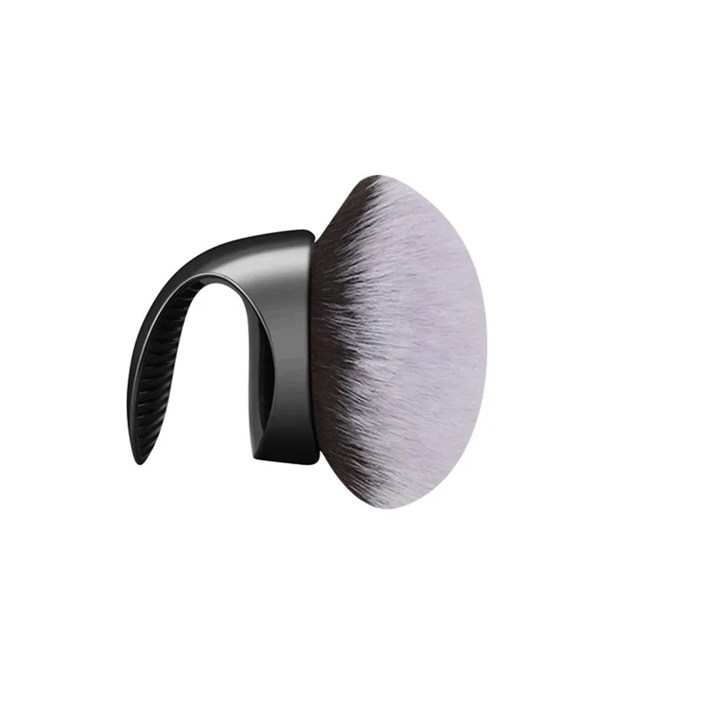 

Beauty Blend & Blur Body Kabuki Brush Vegan Bristles Extra Large Self Tanner Brush Professional Blending Applicator Foundation
