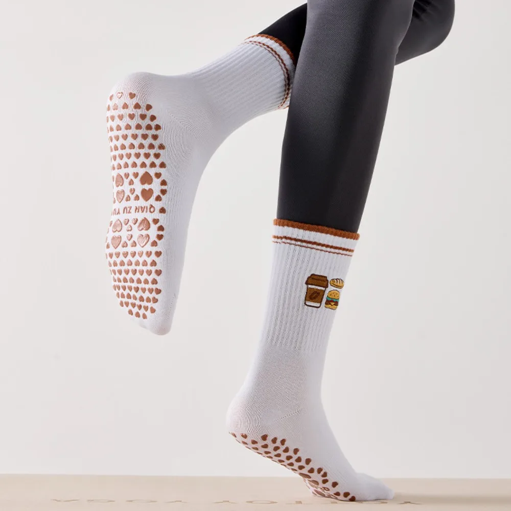 جديد القطن جوارب بيلاتيس Harajuku الشارع العرق ماصة الكرز التطريز الجوارب عدم الانزلاق قبضة تنفس منتصف جوارب أنبوبية #1