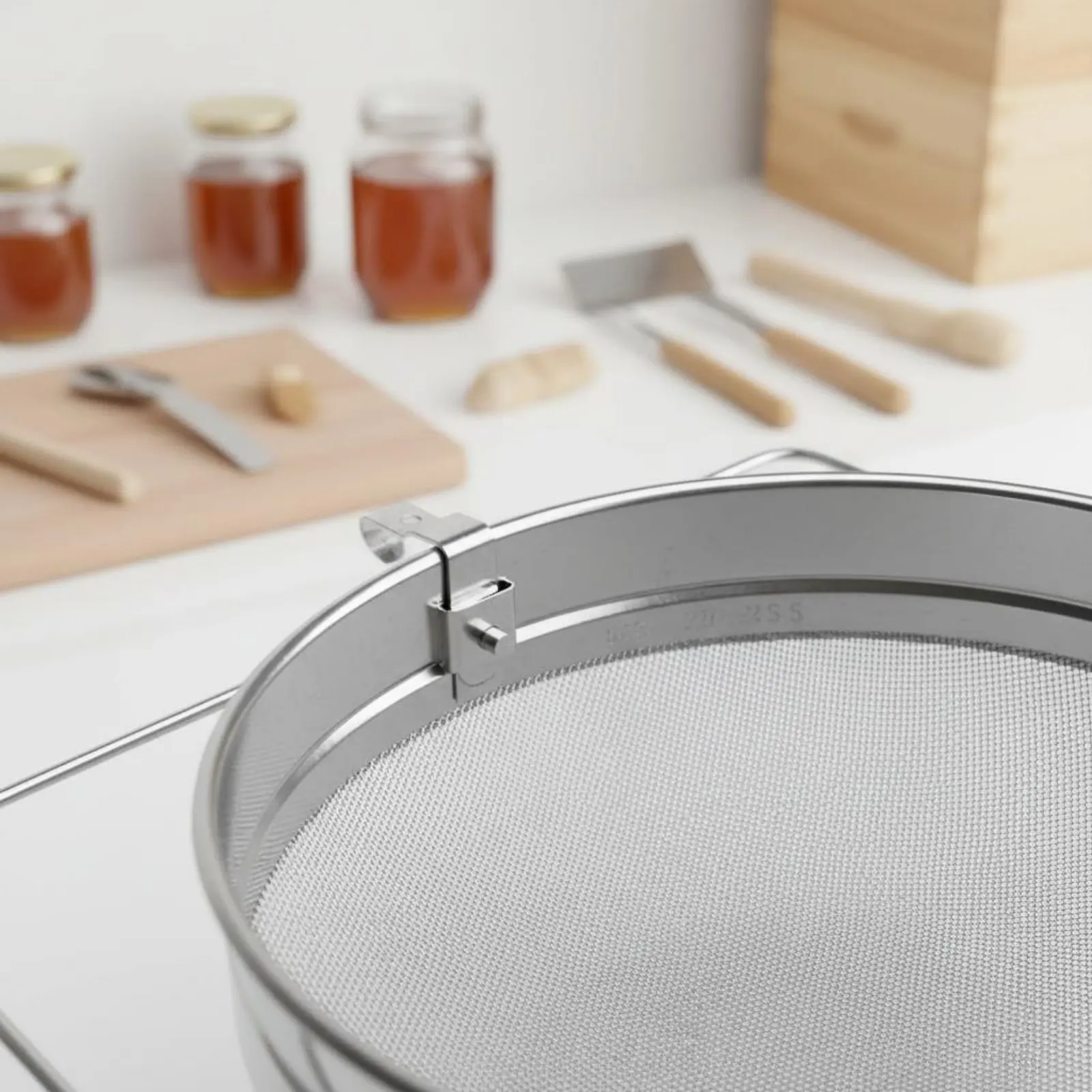 

Two Stage Honey Extractor Strainer Multi-Functional Double Sieve Honey Strainer Food Processing Tool for Apiary
