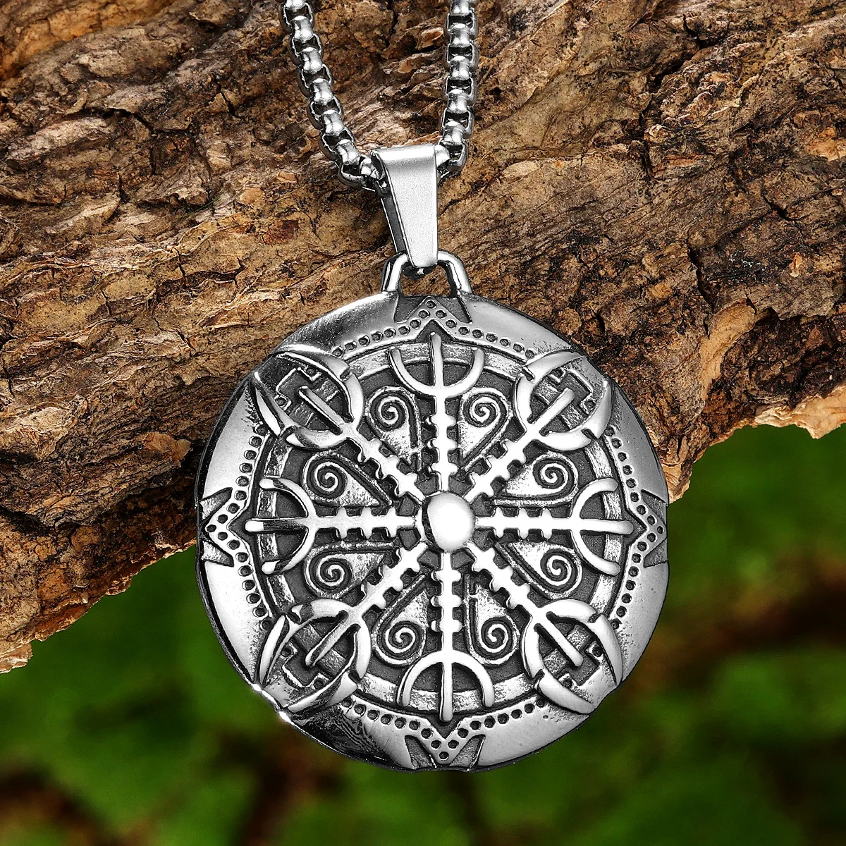 

Viking Shield Men Necklaces with Pendant Stainless Steel Jewelry for Male Women Punk Hip Hop Accessories Gifts Wholesale