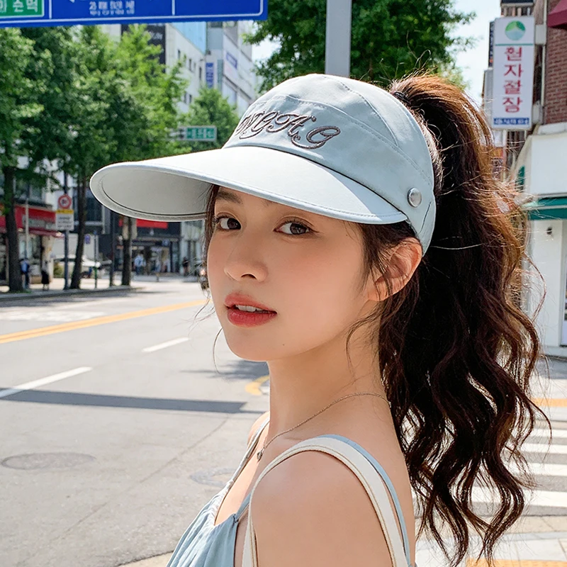 Summer outdoor sun hat, women's Korean version, fashionable and versatile letter sun hat, large eave sky top hat