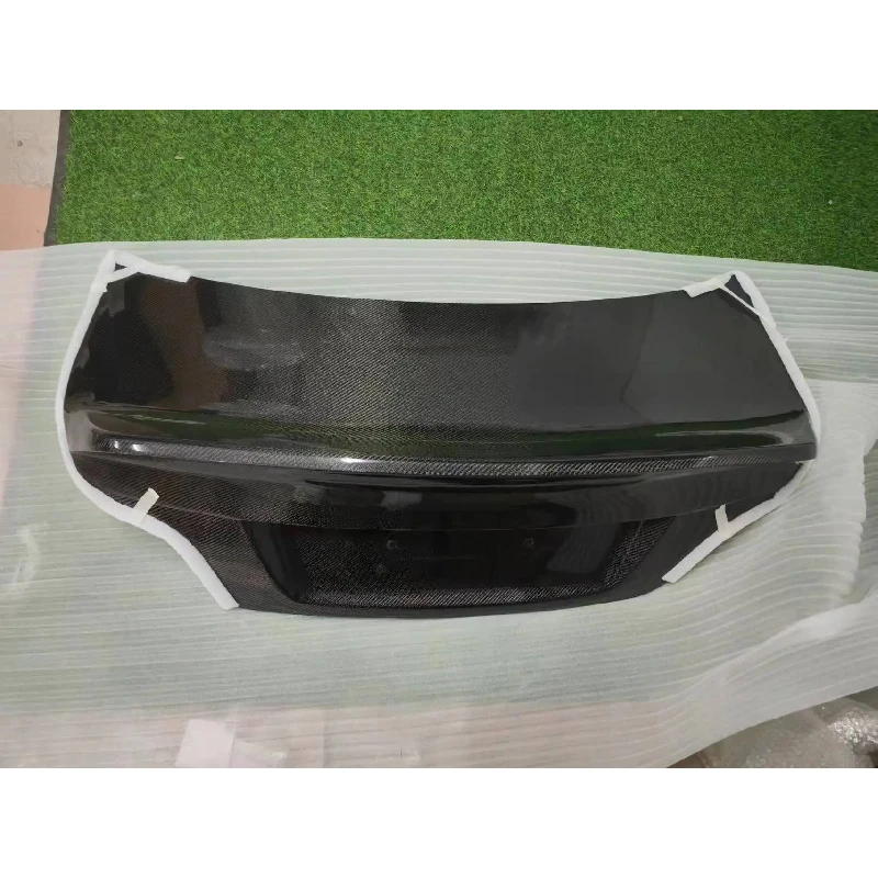 

Carbon Fiber Rear Trunk Lid For 1 Series