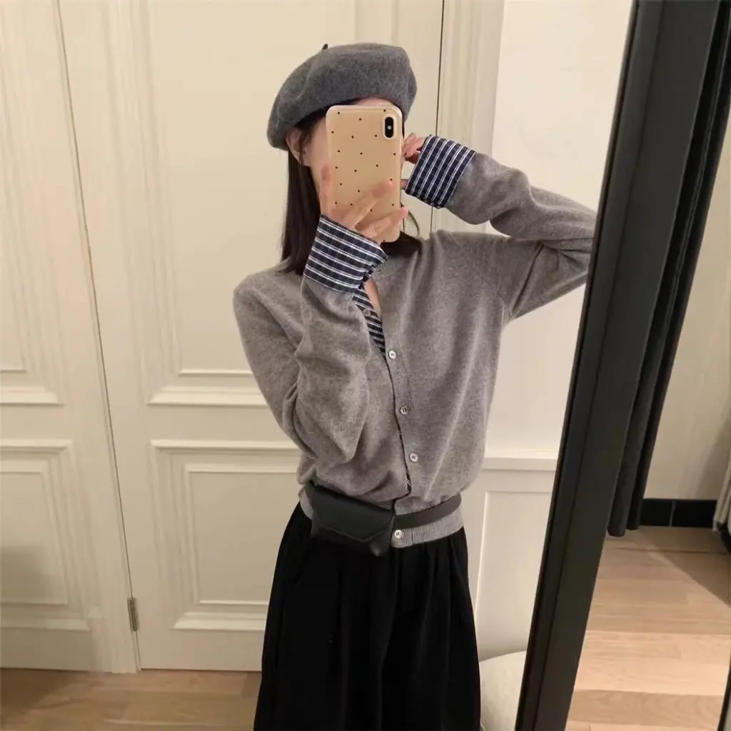 

Women's Elegant Simple Plaid Stitching Cardigan Knitted Jacket round Neck All-match Fake Two-Piece Open Front Style