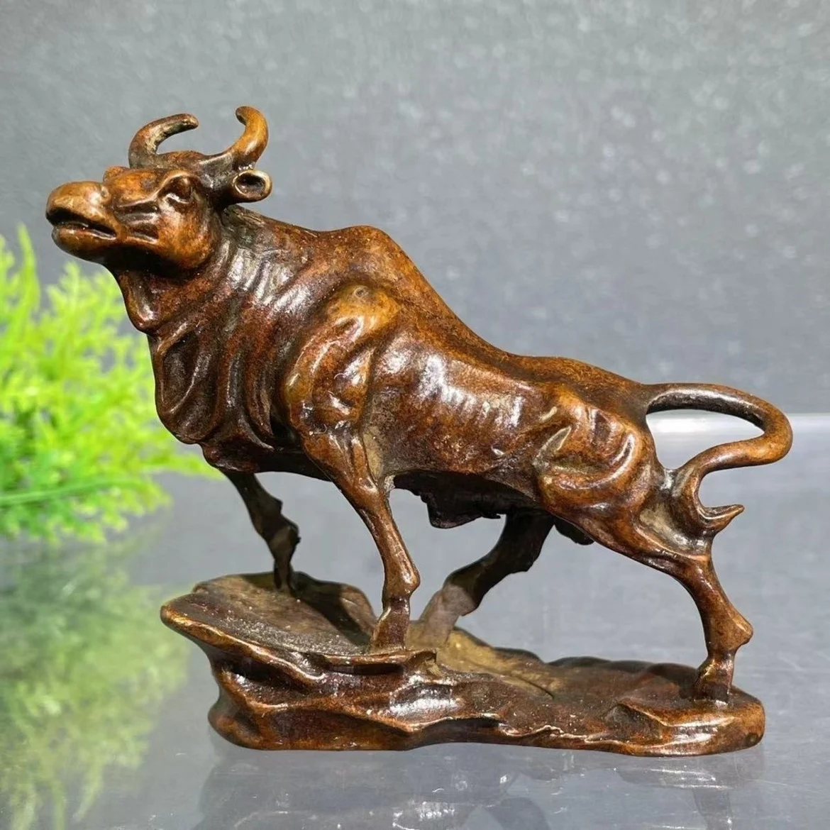 

Copper old ox wealth cow feng shui fortune cow bull spirited twelve zodiac ox tea pet