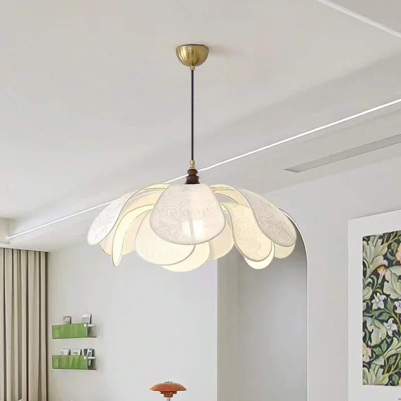 Nordic Creamy Style E27 Led Pendant Lights French Bedroom Print Fabric Chandelier Retro Dining Room Suspend Lamp Led Luminarias