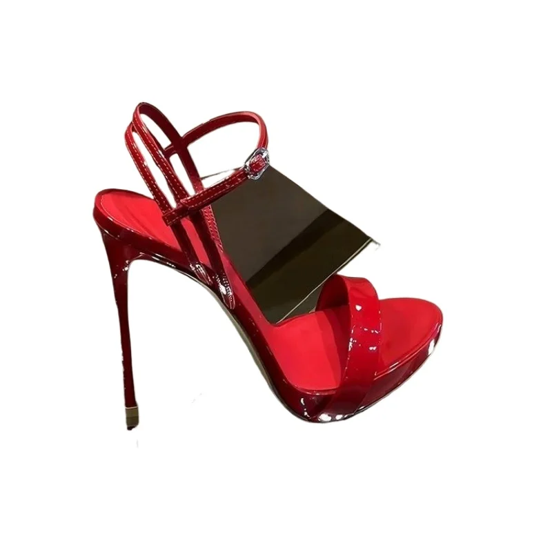 Nouvelles sandales sexy pour femmes, style européen, à talons hauts, élégantes et sophistiquées, à bout ouvert, tendance, grandes tailles 2026