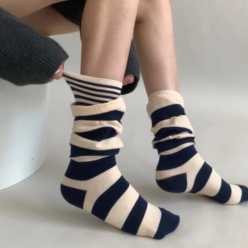 

New Athletic Crew Dress Autumn Winter Sock Women Striped Versatile Pile Ankela Vertical Striped mid-calf New Trendy B8W167