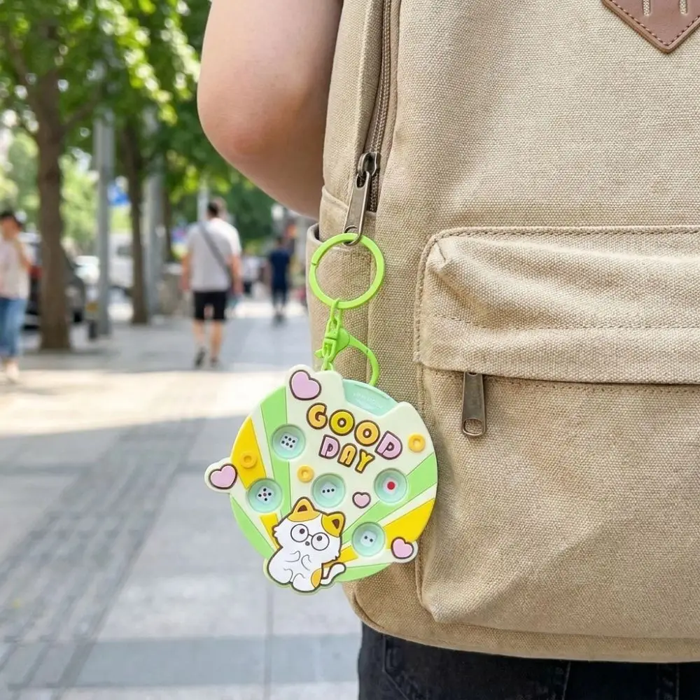 Creative Cartoon Animal Funny Press Keychain Anti-Lost Squeezable Mini Press Lightweight Car Pendant Bag Charm Car