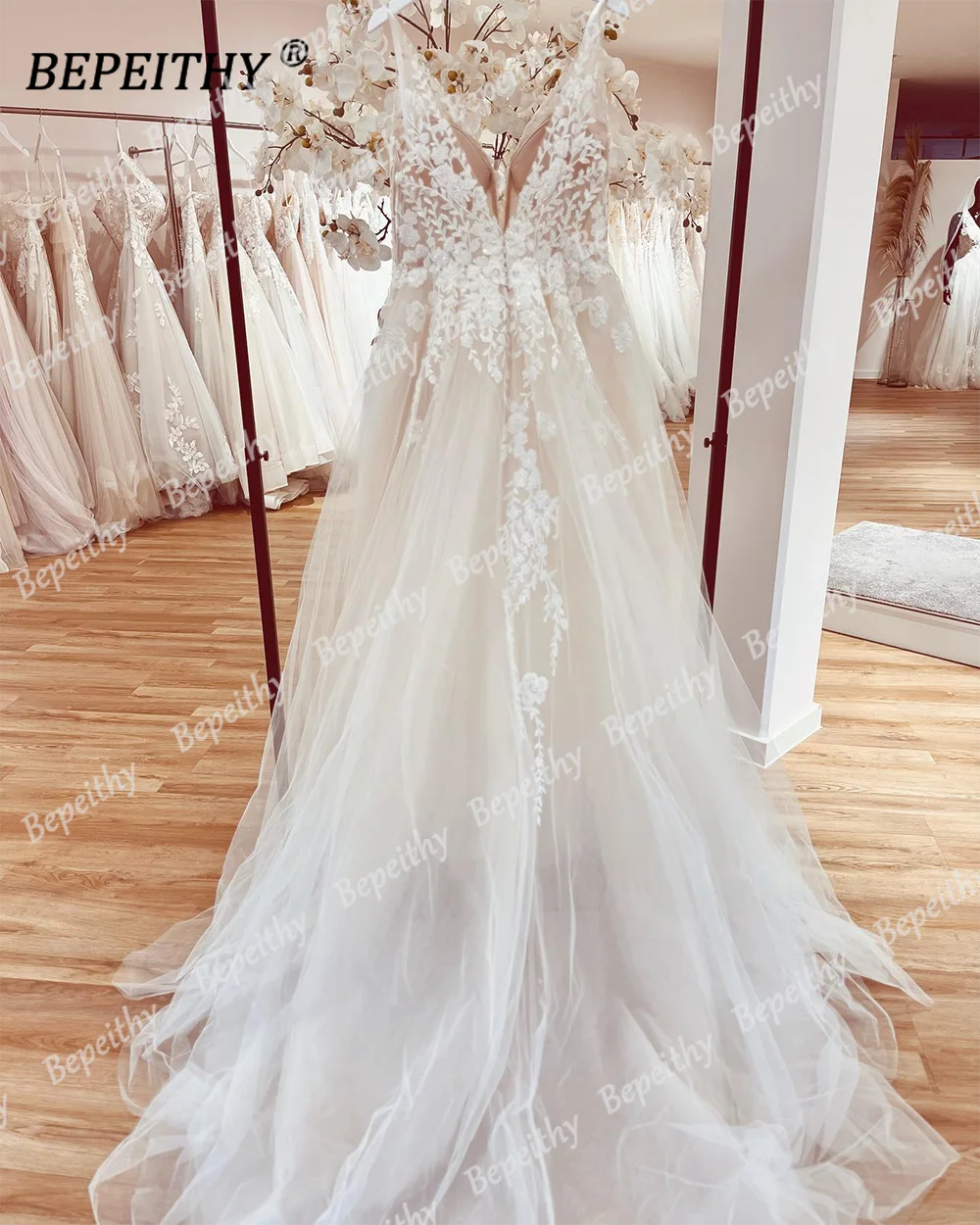 BEPEITHY Customized Modern V Neck Ivory Lace Wedding Dresses A Line Women Bride Beach Backless Sexy Boho Bridal Gown 2023 New