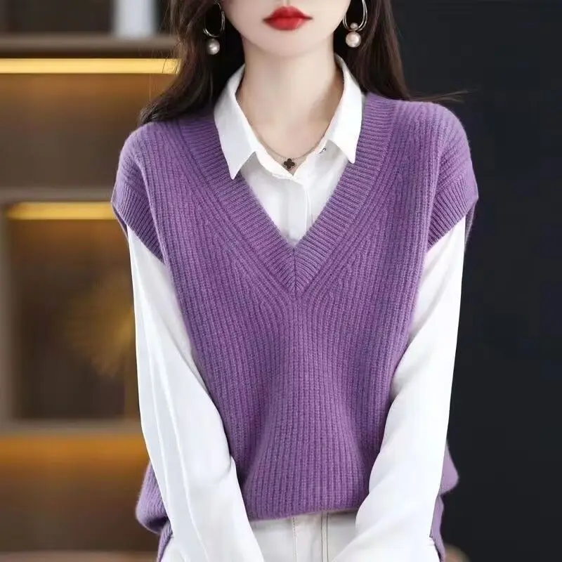 Autumn and Winter Knitted Vest Women V-neck Solid Bat Shirt Loose Versatile Sleeveless Knitted Sweater Pullover Female Top