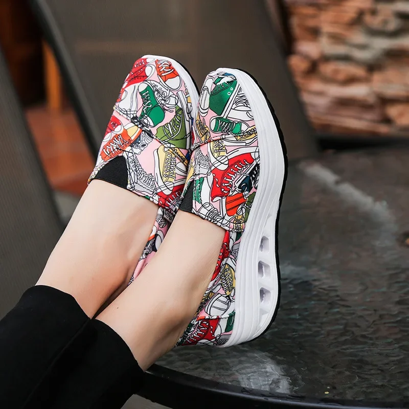 Women Canvas Shoes Casual Sneakers Woman 5cm Height Increasing Shoes Low-cut Elastic Band Fretwork Heels Student Wedges Hot Sale