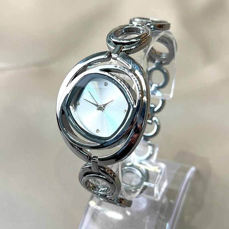 المرأة الجديدة كوارتز ساعة فاخرة روز الذهب الشظية خمر الأزياء الهاتفي الإسورة سوار Reloj السيدات ساعة اليد