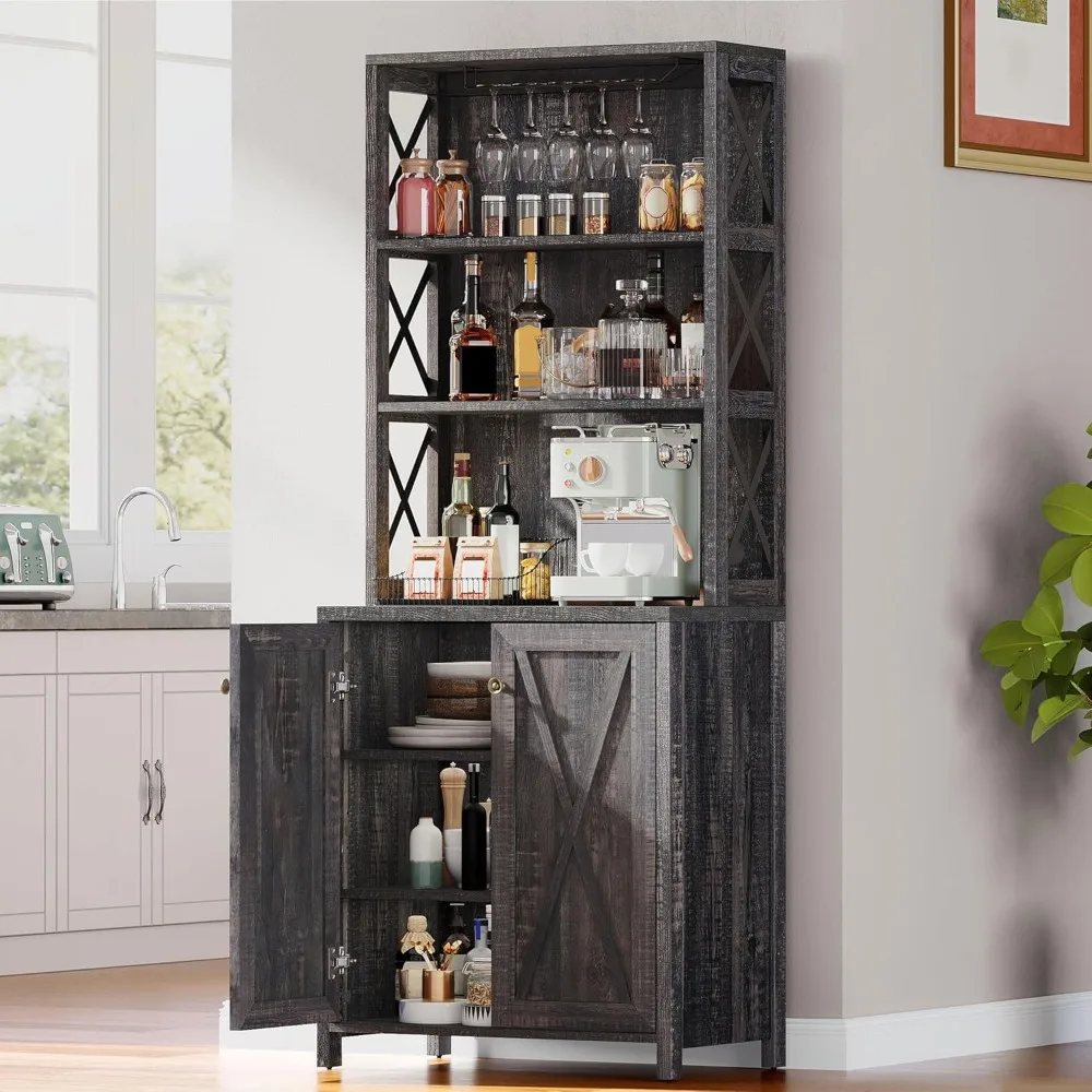Armário alto de bar de vinho estilo fazenda com prateleiras ajustáveis para armazenamento de licores e exibição de vidro