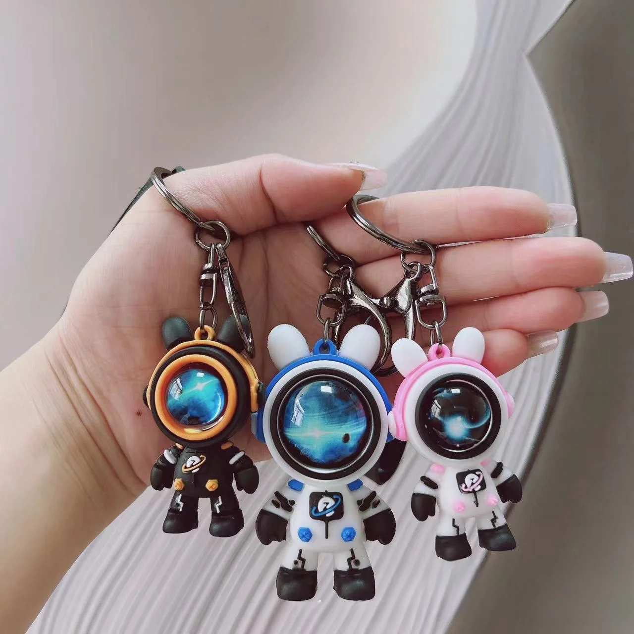 MINISO Cartoon Creative Astronaut Starry Sky Rabbit Astronaut Keychain Pendant Cute Bag Car Key Decoration Party Children's Gift