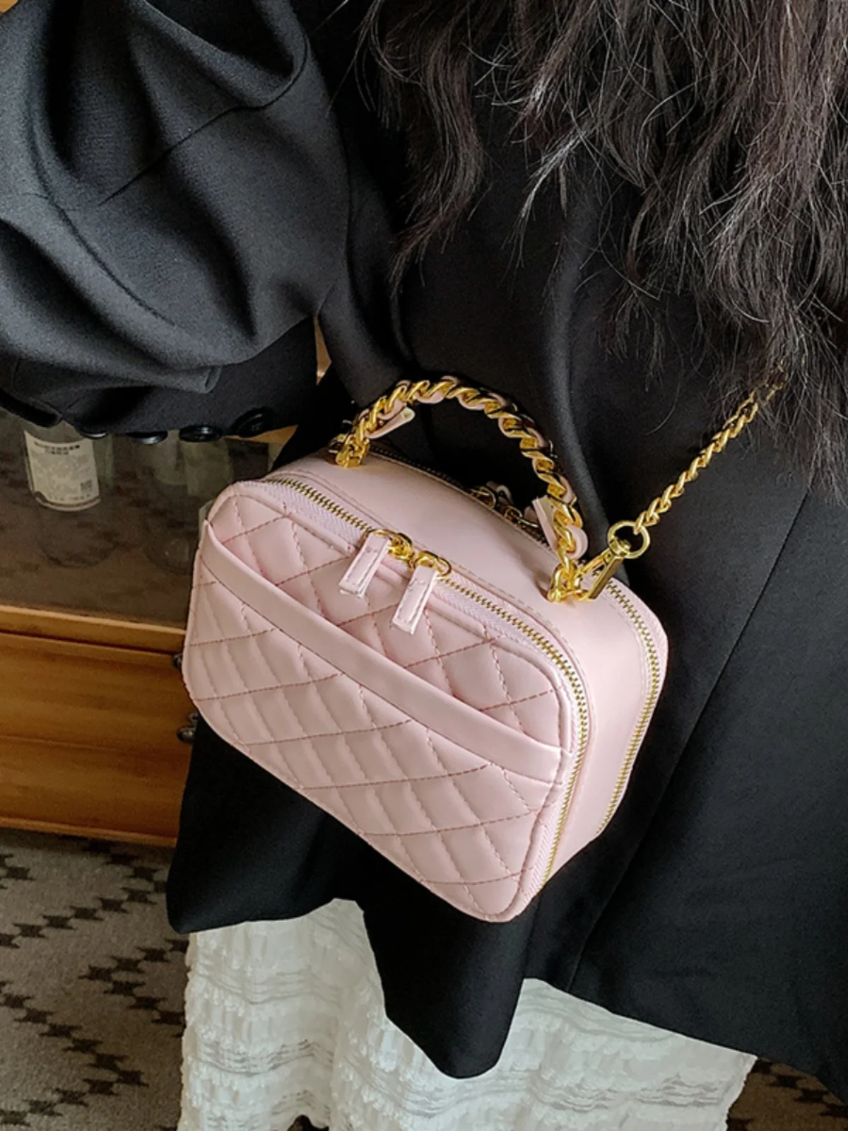 Versatile Casual Handbags For Women Luxury Metal Chain Pu Leather Crossbody Bags with Zipper Ladies Fashion Small Square Bag