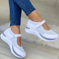 Sapatos de plataforma vulcanizada para mulheres, tênis brancos, casuais, malha, respirável, ao ar livre, caminhando, calçados