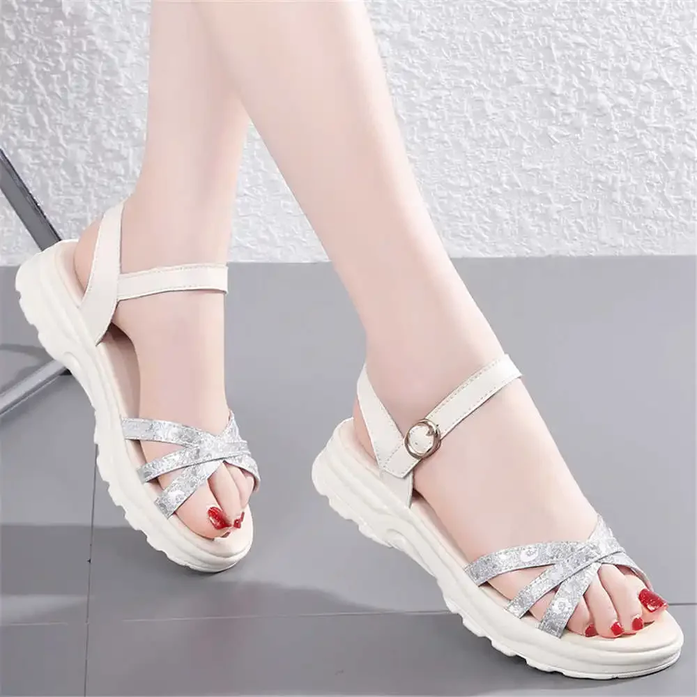 Size 36 Super Lightweight Shoes Ladies Sandals Women's Lace-up Shoes Flip Flop Sneakers Sports Tenya 2024new Sneakersy