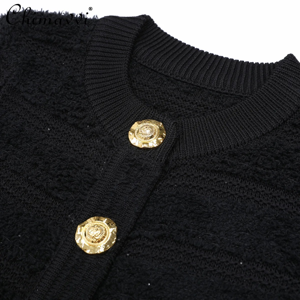 เสื้อโค้ทไหมพรมแขนยาวทรงเข้ารูป คอทรงกลม กระดุมทองขนาดใหญ่ สไตล์หรูหรา สำหรับฤดูหนาว เหมาะสำหรับสาวออฟฟิศ แบบกระดุมแถวเดียว