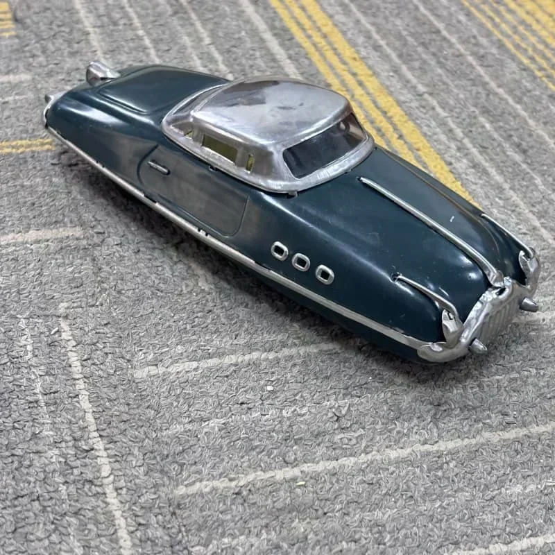 大人のコレクションレトロゼンマイおもちゃモデルフィギュア金属錫古いヴィンテージスポーツカー機械式時計仕掛けの子供のギフトのおもちゃ