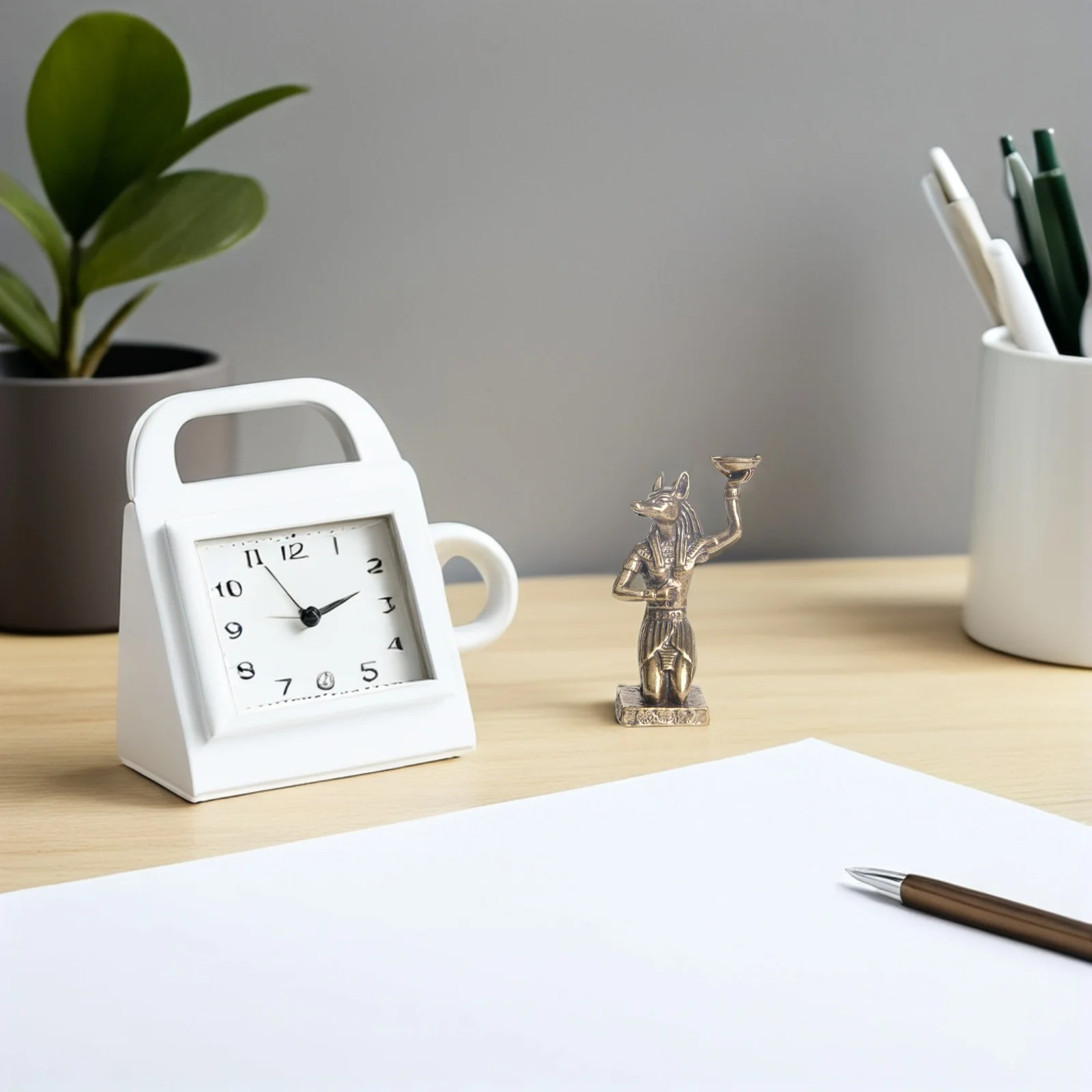 

Retro Anubis Brass Statue Unique Indoor Outdoor Decor High Class Material Gift Brass Statues Anubis Shaped Figurine