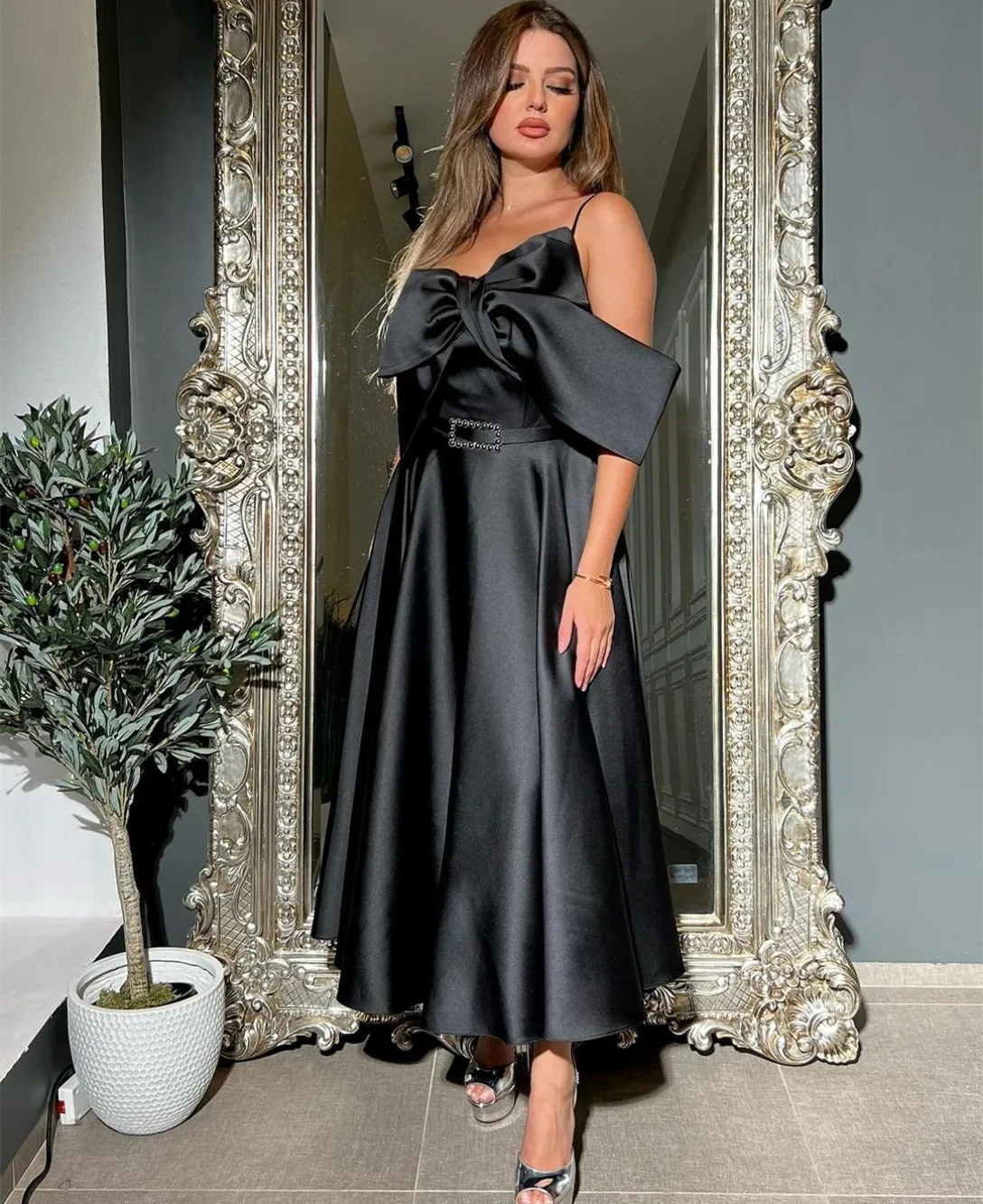 Vestido de noche corto de satén negro para mujer, traje elegante con lazo, línea A, longitud hasta el tobillo, espagueti, invitados de boda