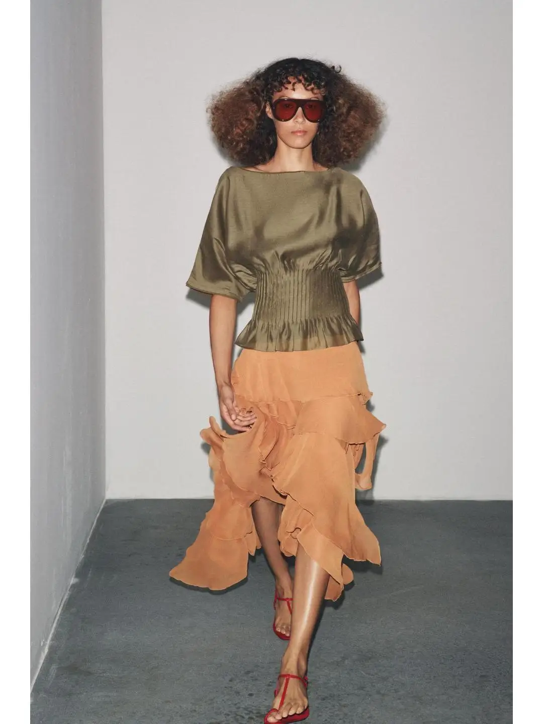 عادية Sle محبوك ort Sve واحد oulder الخصر Cinched المرقعة الصغيرة مطوي المرأة Faion الخريف الشتاء الأعلى