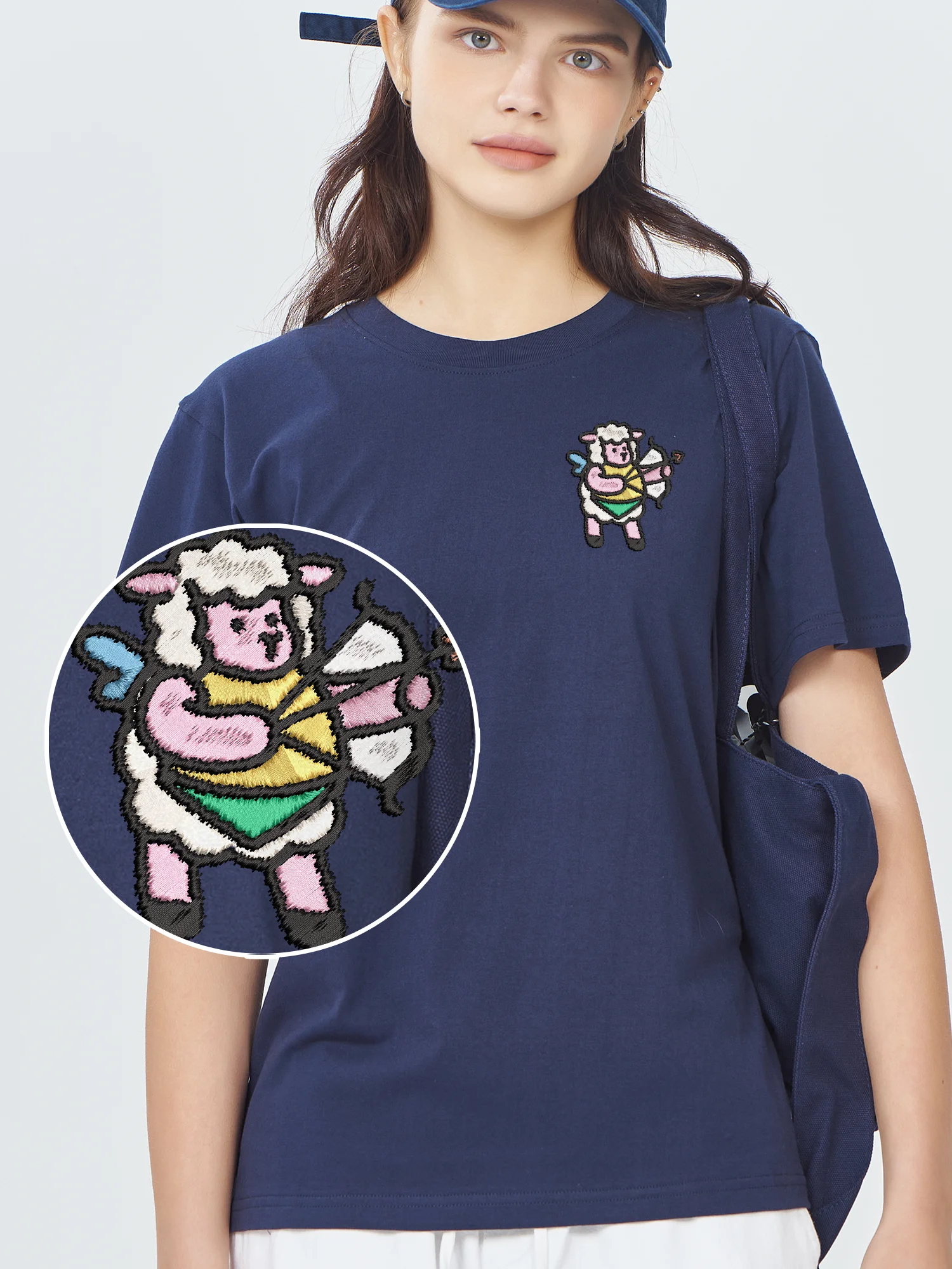 

Sheep Taking Love Arrows 100% Cotton Embroidered T-Shirt Women Men Couple Summer Breathable Embroidery Shirt​
